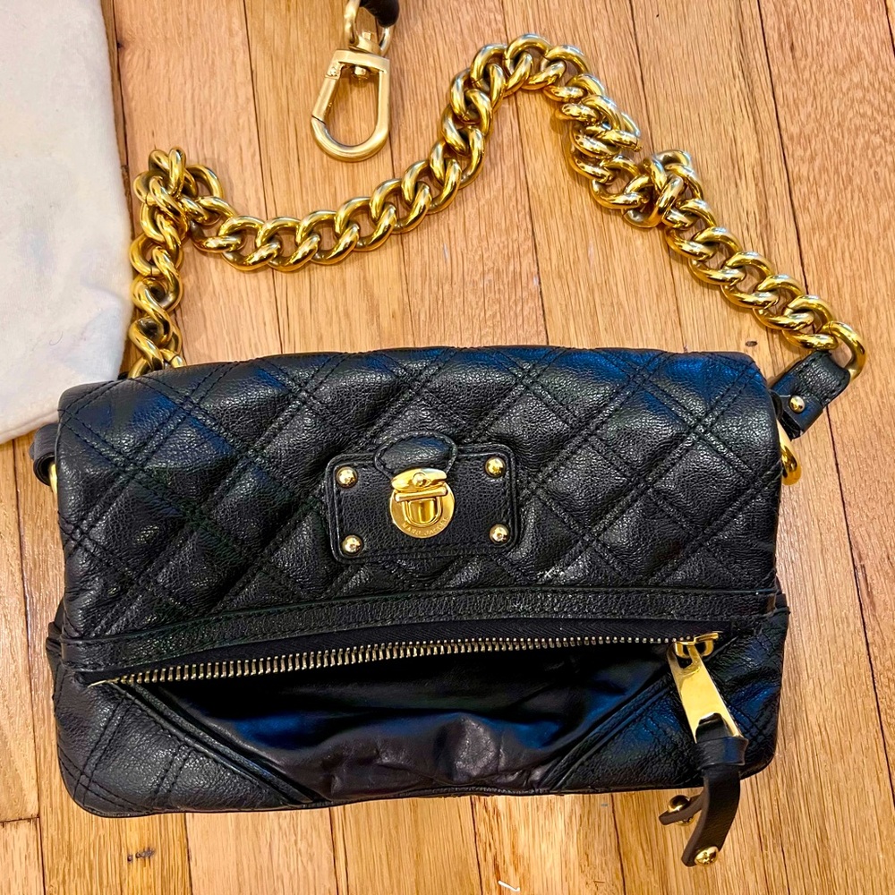 Excellent condition Marc Jacobs purse bag. Made in Italy.